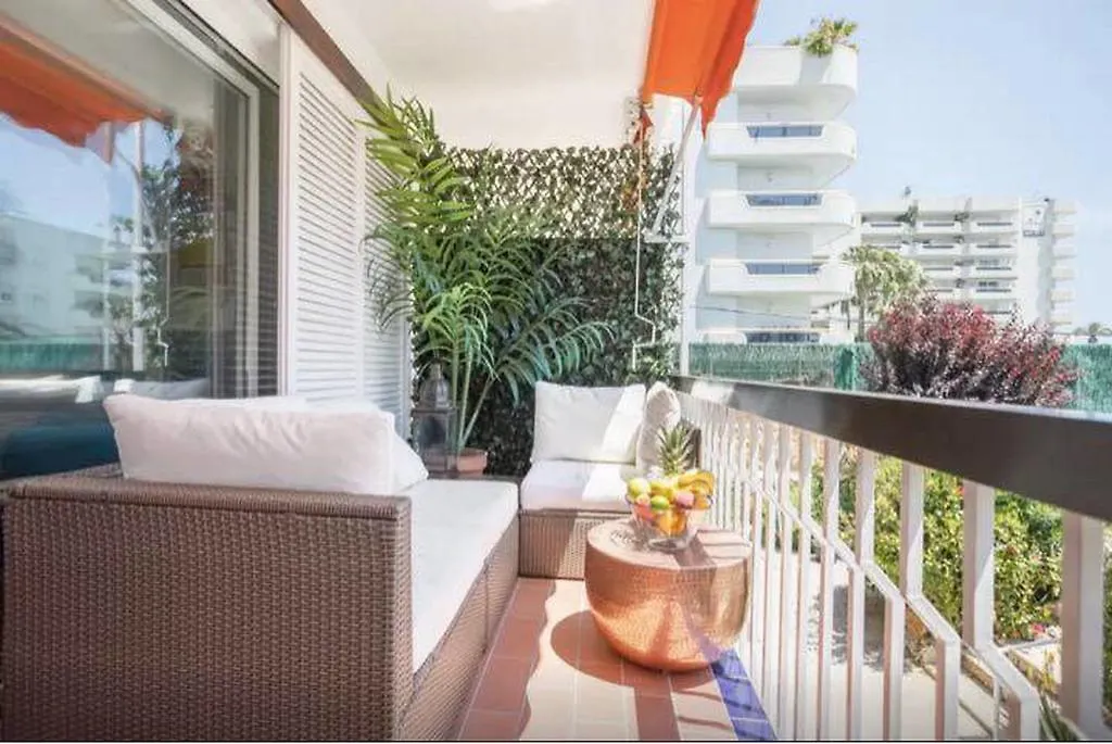 Pure Palm Springs Apartment Sitges