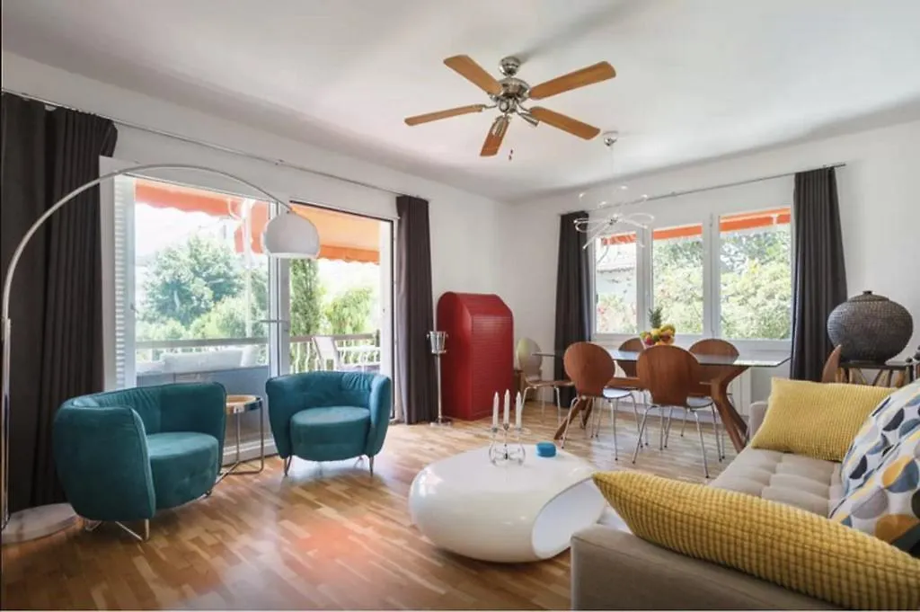 Pure Palm Springs Apartment Sitges location